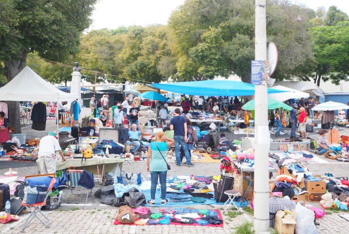 フェイラ・ダ・ラドラ蚤の市 / Feira da Ladra