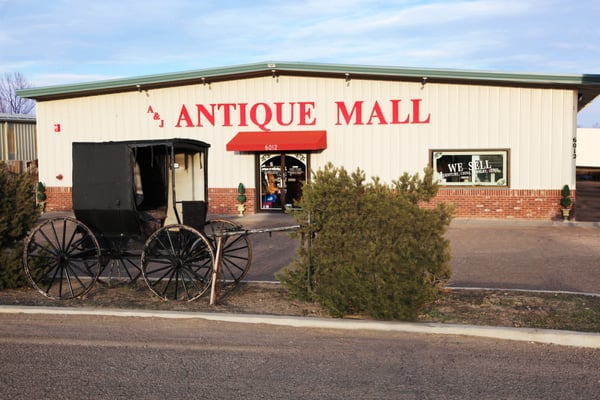 A & Jアンティークモール -A & J Antique Mall