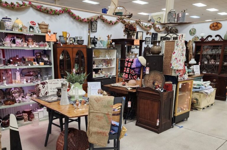 ビンテージ・トレジャーズ・アンティークモール / Vintage Treasures Antique Mall 貴婦人たちのマイセン