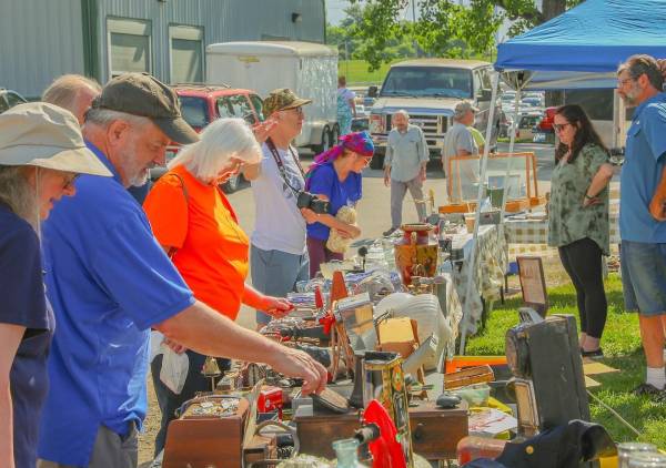 トライステート・アンティーク・マーケット / Tri-State Antique Market
